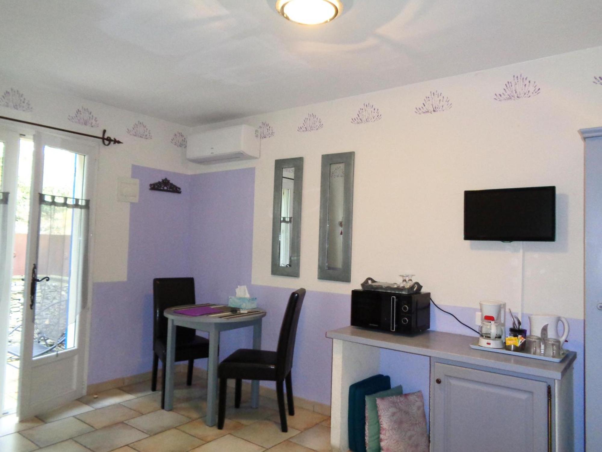 Clos Des Lavandes - Chambres Et Suites De Charme Climatisees-Luberon Lacoste  Exterior photo